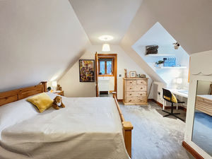 Photo 23- click for photo gallery